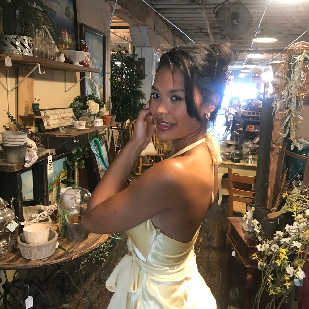 Yellow Flutter Backless Tank Size Small - image 1